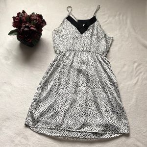 ☘️☘️ Black and white dress